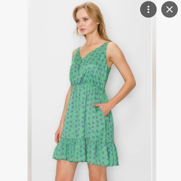 Melloday Dresses | Melloday Floral Ruffle Dress | Color: Green | Size: M | Quali - Picture 1 of 10